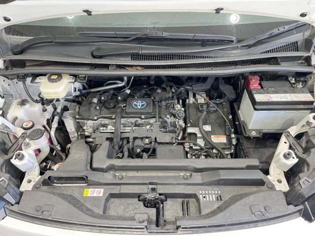 TOYOTA VOXY HYBRID 2023 Image 31