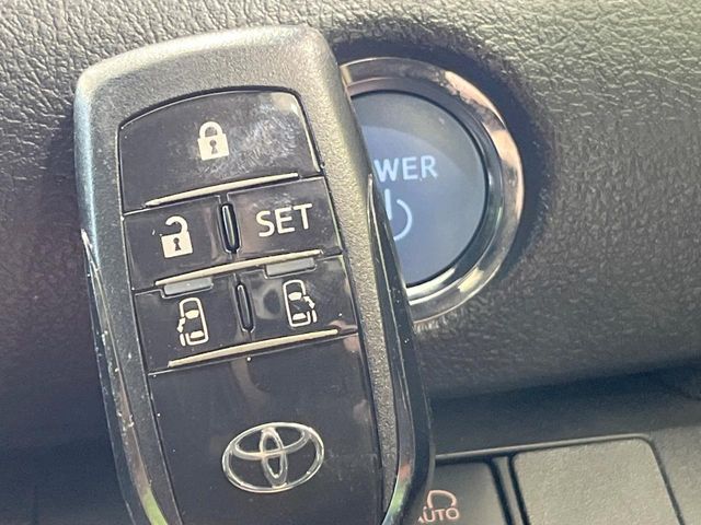 TOYOTA SIENTA HYBRID 2021 Image 31