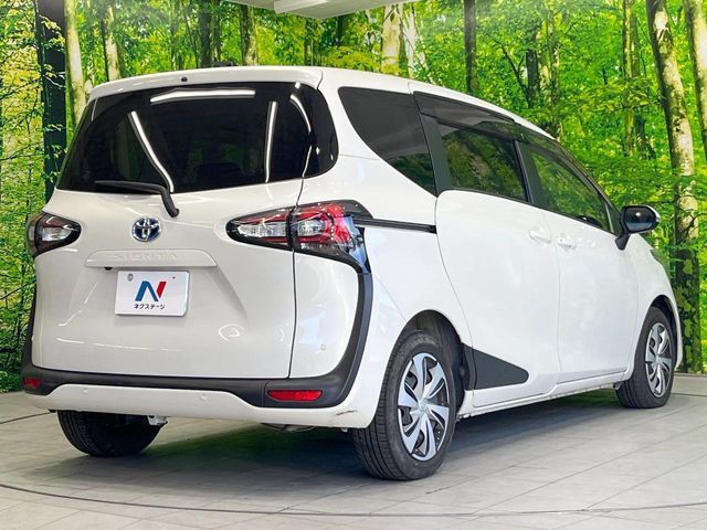 TOYOTA SIENTA HYBRID 2021 Image 31