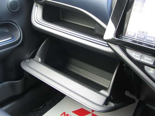 TOYOTA AQUA 2015 Image 31