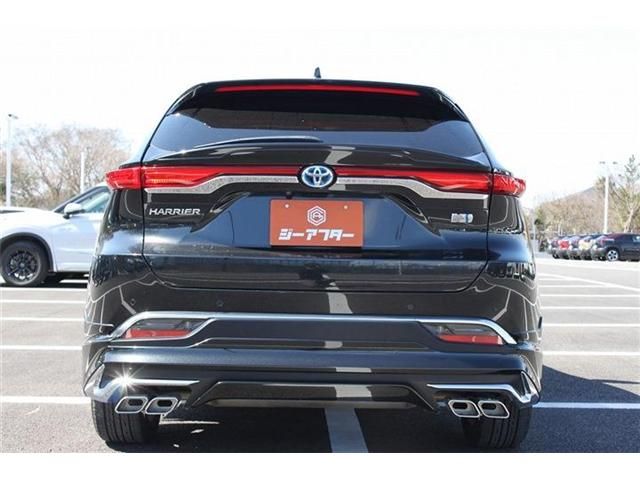 TOYOTA HARRIER HYBRID 2023 Image 31
