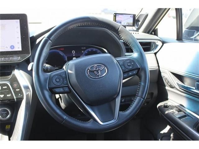 TOYOTA HARRIER HYBRID 2023 Image 31