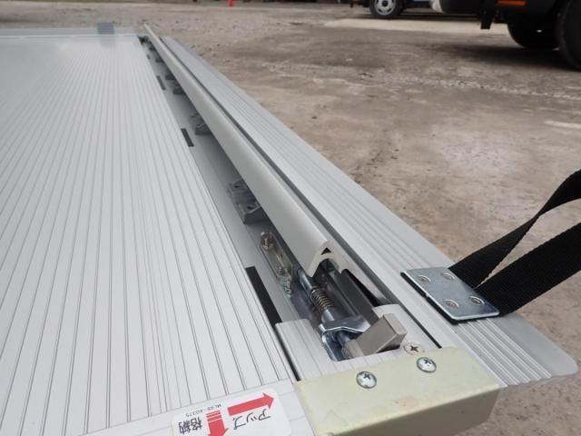 MITSUBISHI FUSOU FIGHTER 2025 Image 31