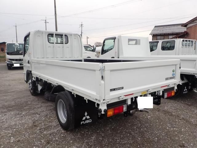 MITSUBISHI CANTER 2025 Image 31
