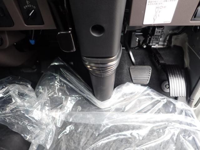 MITSUBISHI CANTER 2025 Image 31