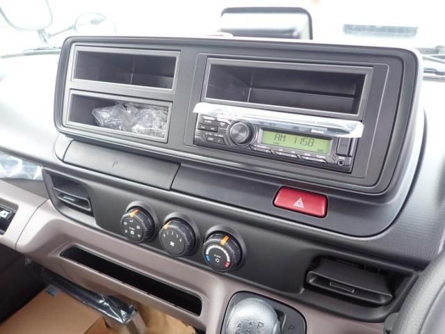 MITSUBISHI CANTER 2025 Image 31