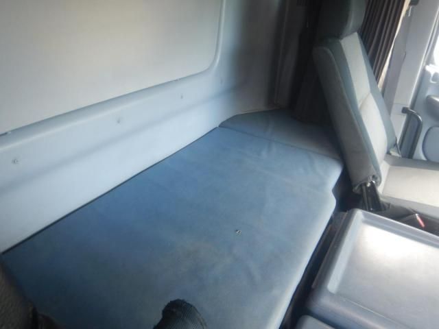 HINO PROFIA 2006 Image 31