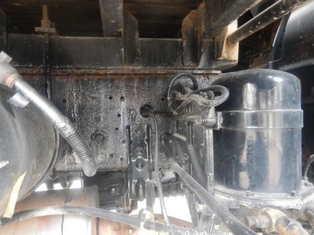 HINO PROFIA 2006 Image 31