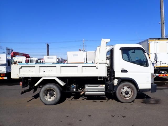 MITSUBISHI CANTER 2019 Image 31