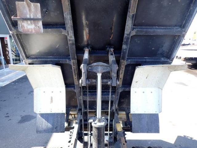 MITSUBISHI CANTER 2019 Image 31