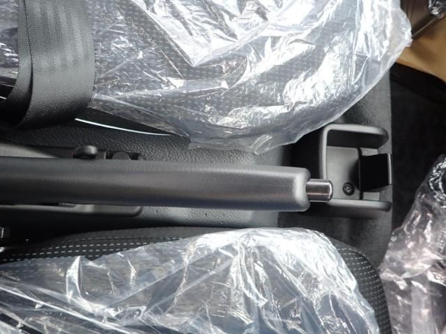 MITSUBISHI CANTER 2025 Image 31