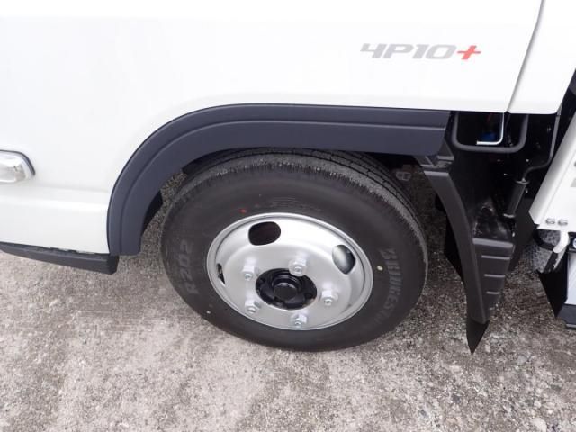 MITSUBISHI CANTER 2025 Image 31