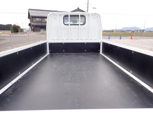 MITSUBISHI CANTER 2025 Image 31