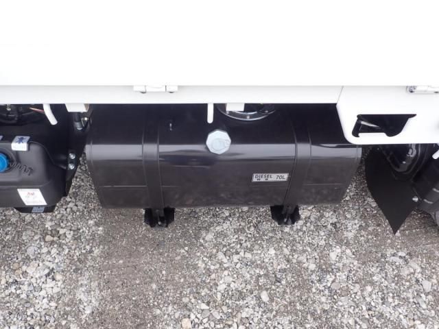 MITSUBISHI CANTER 2025 Image 31