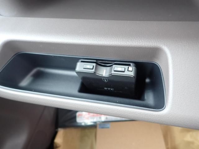 MITSUBISHI CANTER 2025 Image 31