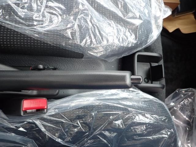 MITSUBISHI CANTER 2025 Image 31