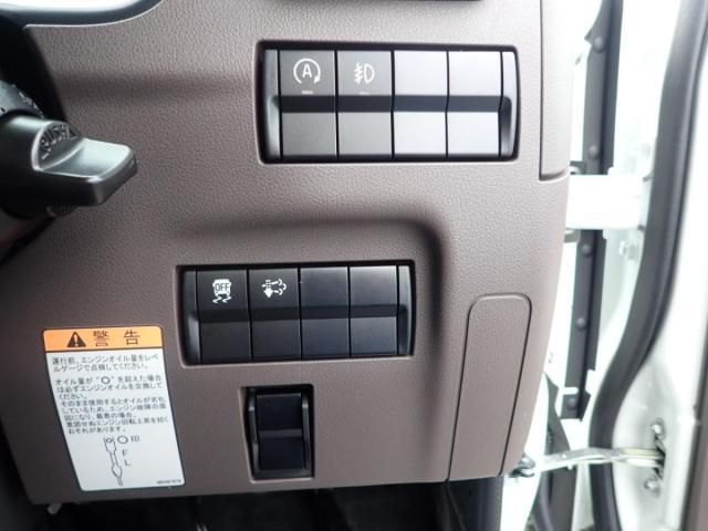 MITSUBISHI CANTER 2025 Image 31