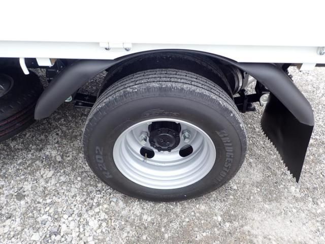 MITSUBISHI CANTER 2025 Image 31