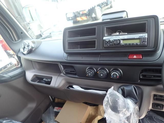 MITSUBISHI CANTER 2025 Image 31