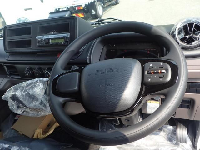 MITSUBISHI CANTER 2025 Image 31