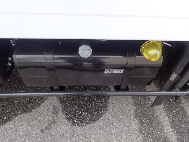 MITSUBISHI CANTER 2025 Image 31