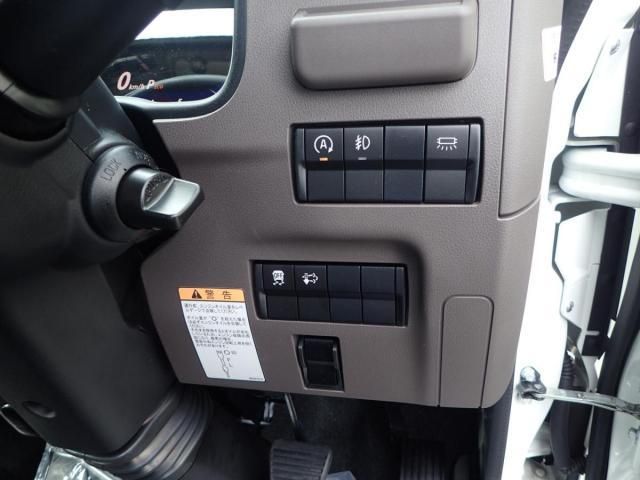 MITSUBISHI CANTER 2025 Image 31