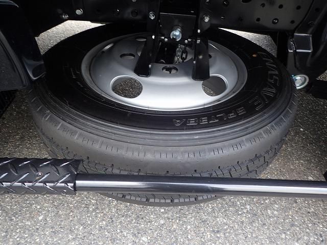 MITSUBISHI CANTER 2025 Image 31