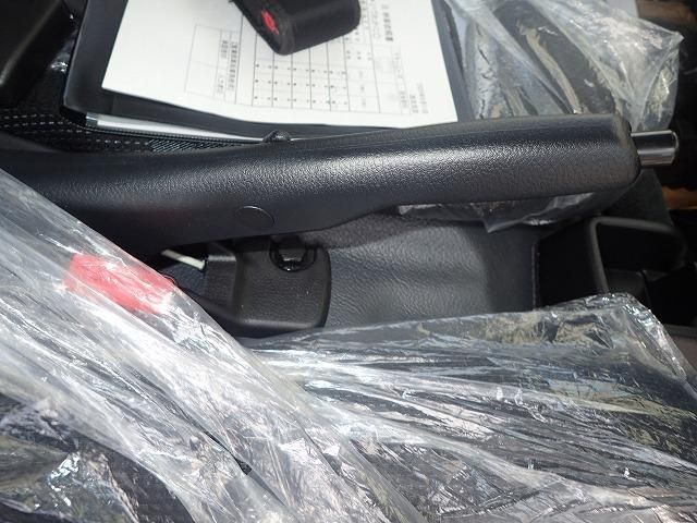 MITSUBISHI CANTER 2025 Image 31