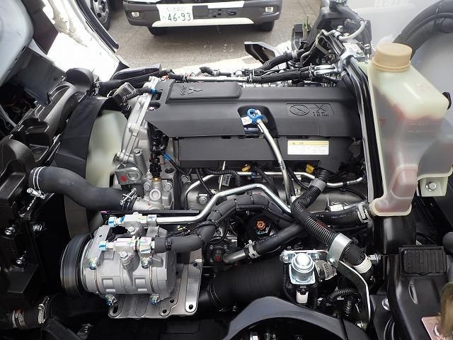 MITSUBISHI CANTER 2025 Image 31