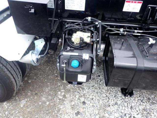 MITSUBISHI CANTER 2025 Image 31