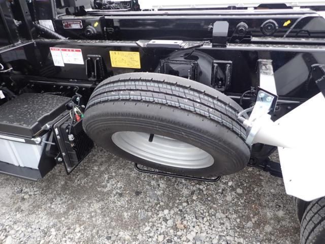 MITSUBISHI CANTER 2025 Image 31