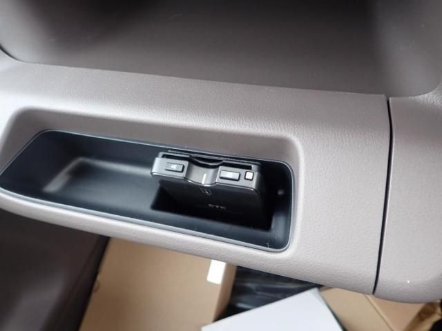 MITSUBISHI CANTER 2025 Image 31