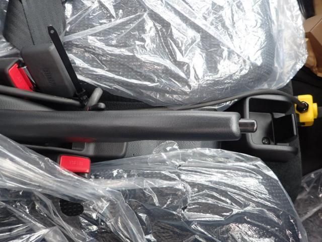 MITSUBISHI CANTER 2025 Image 31