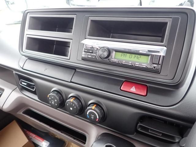 MITSUBISHI CANTER 2025 Image 31