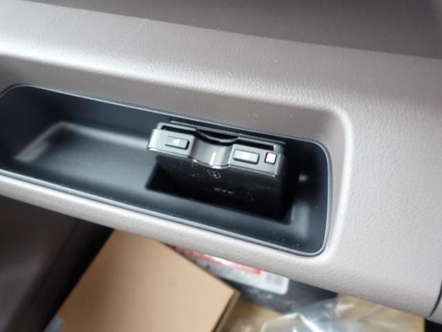 MITSUBISHI CANTER 2025 Image 31