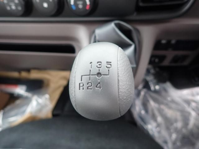 MITSUBISHI CANTER 2025 Image 31