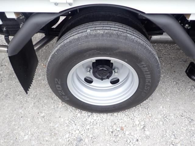 MITSUBISHI CANTER 2025 Image 31