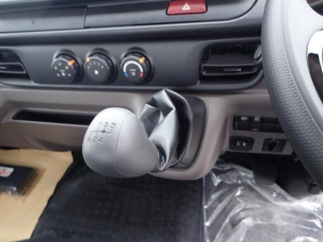 MITSUBISHI CANTER 2025 Image 31