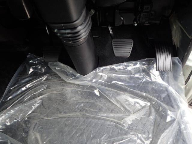 MITSUBISHI CANTER 2025 Image 31