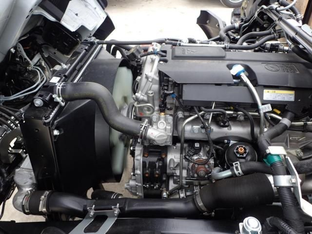 MITSUBISHI CANTER 2025 Image 31