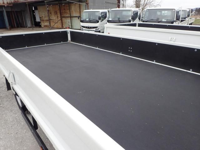 MITSUBISHI CANTER 2025 Image 31