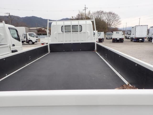 MITSUBISHI CANTER 2025 Image 31