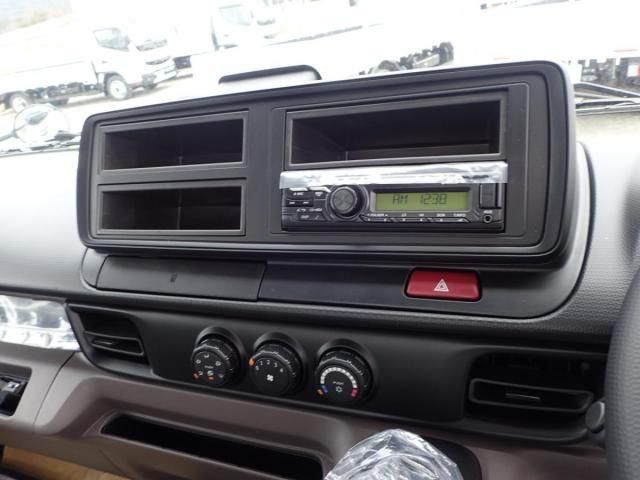 MITSUBISHI CANTER 2025 Image 31