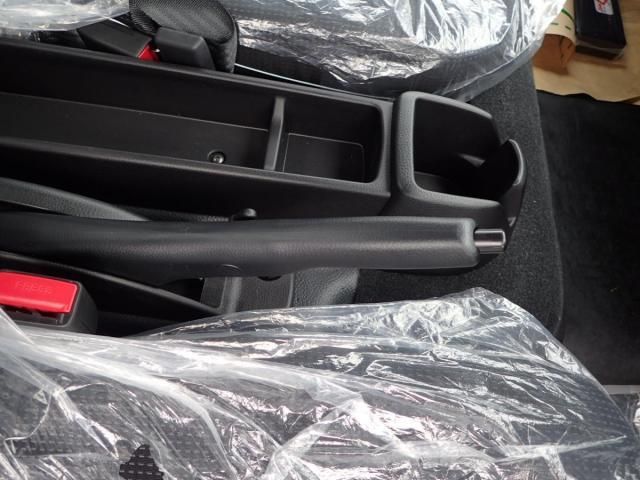 MITSUBISHI CANTER 2025 Image 31