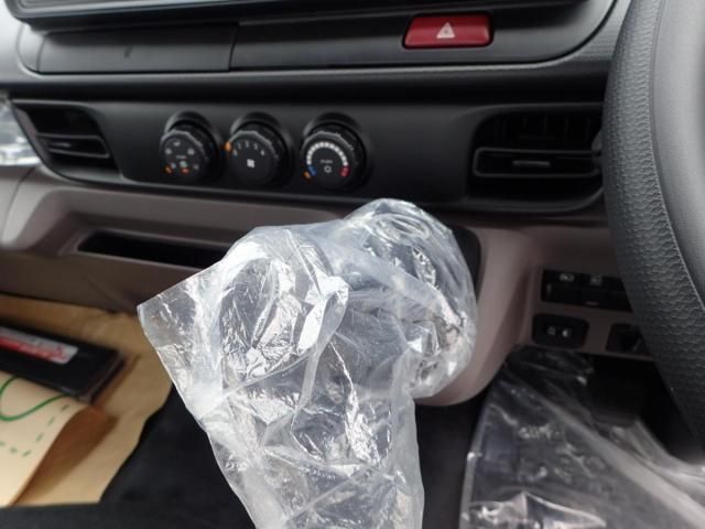 MITSUBISHI CANTER 2025 Image 31