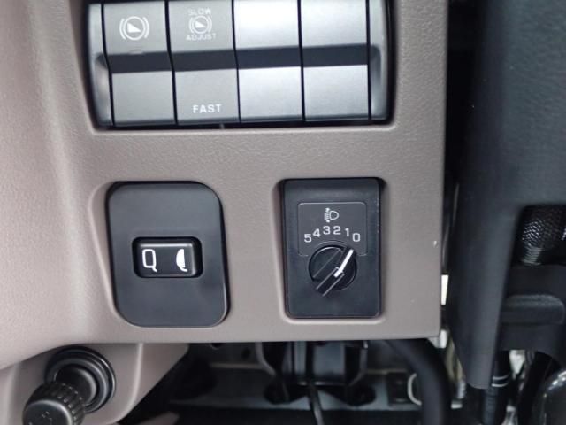 MITSUBISHI CANTER 2025 Image 31