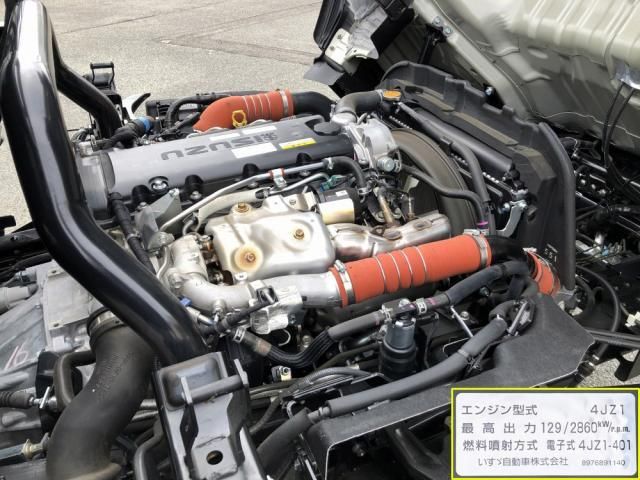 ISUZU ELF 2026 Image 31