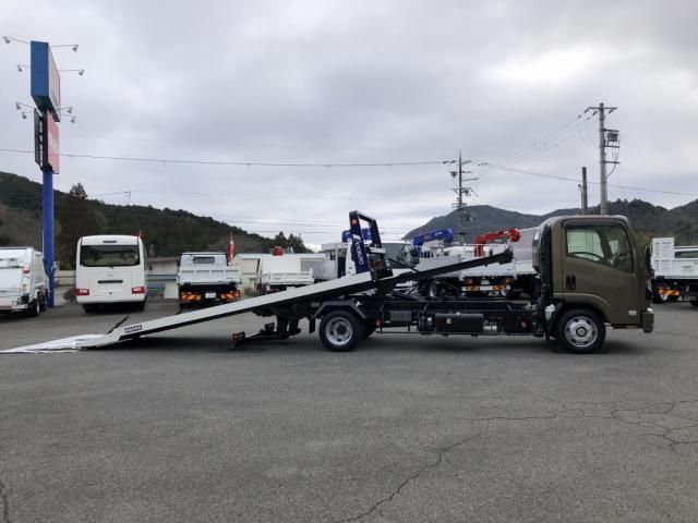 ISUZU ELF 2026 Image 31