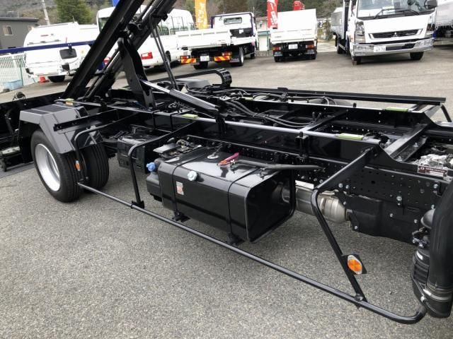 ISUZU ELF 2026 Image 31