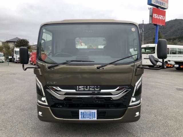 ISUZU ELF 2026 Image 31